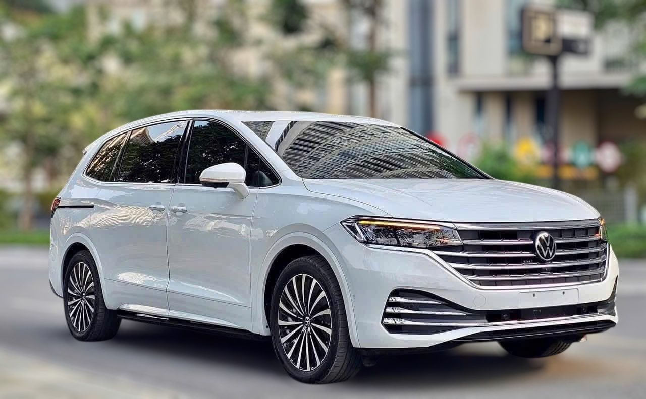 Viloran Luxury 2025 - Giảm Tiền Mặt 100 Triệu Viloran Luxury 2025 - Giảm Tiền Mặt 100 Triệu