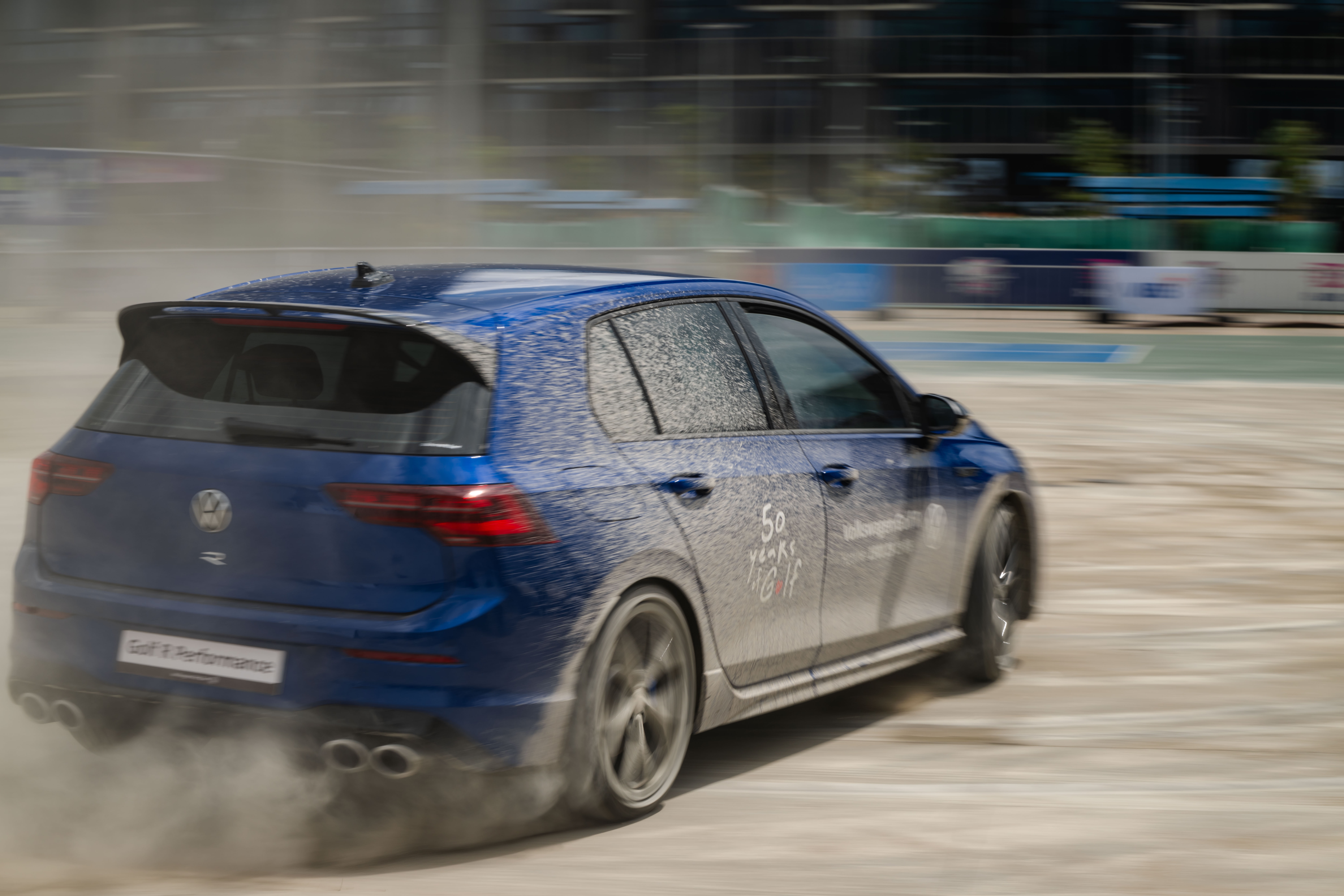 VW Golf R Xanh lapiz