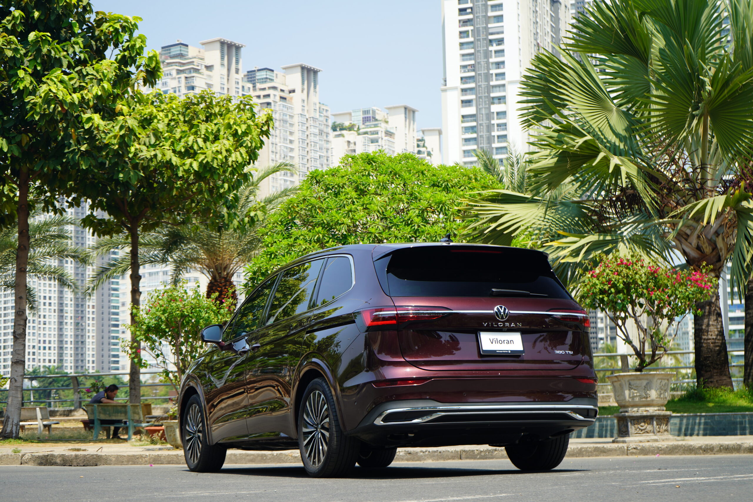 Viloran Luxury 2025 - Giảm Tiền Mặt 100 Triệu Viloran Luxury 2025 - Giảm Tiền Mặt 100 Triệu
