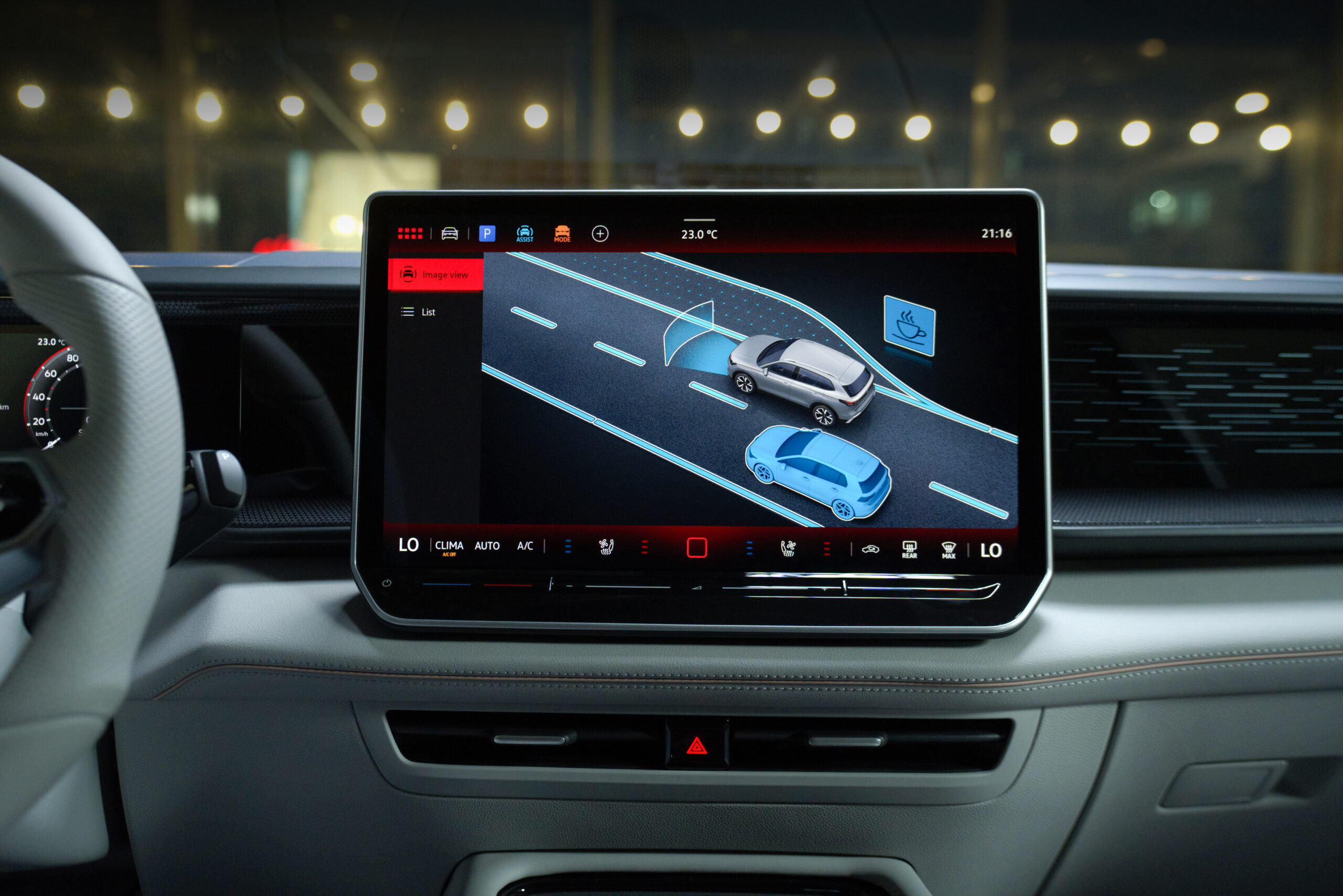 Công nghệ Hỗ trợ người lái trên Teramont Pro